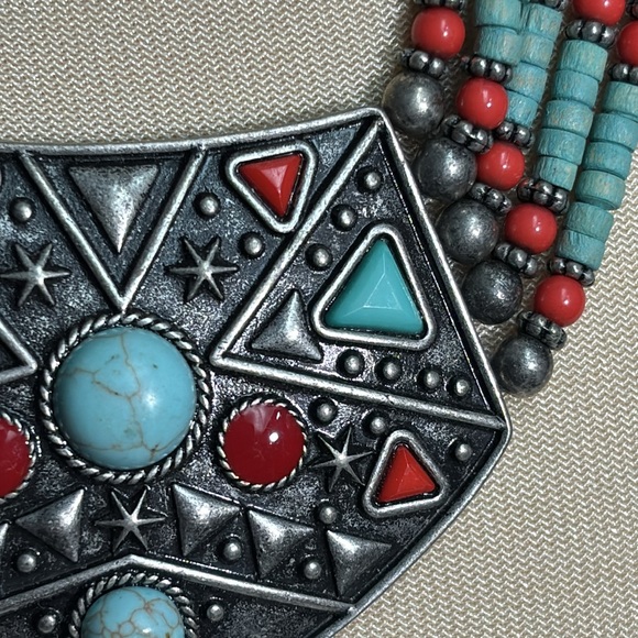 Statement necklace - Picture 3 of 6